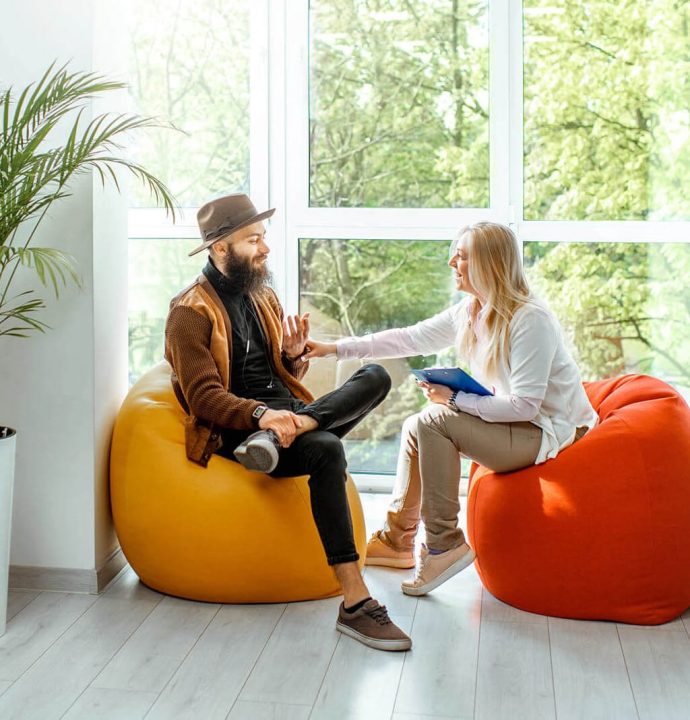 man-with-psychologist-in-the-office-62XB78R-Copy.jpg man-with-psychologist-in-the-office-62XB78R-Copy.jpg